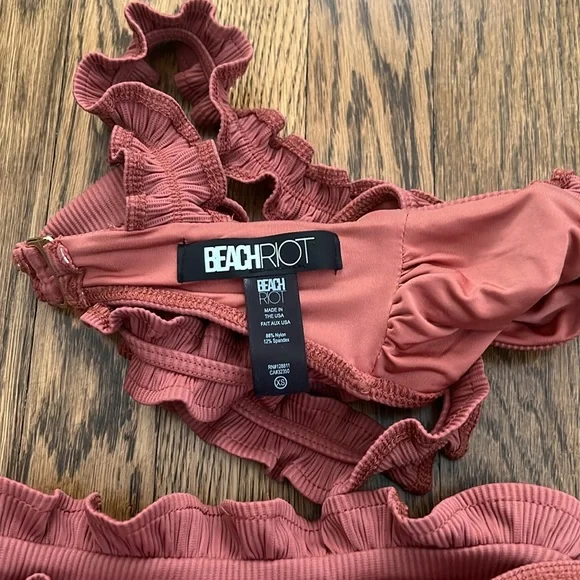 Beach Riot Bikini - Picture 8 of 9